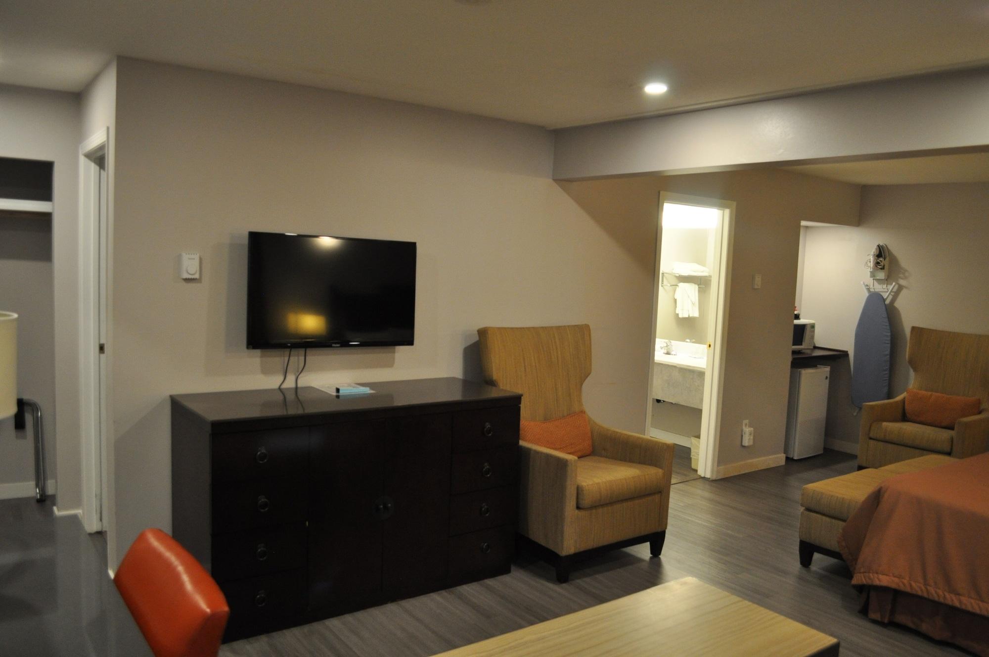 Travelodge By Wyndham לאנגלי מראה חיצוני תמונה
