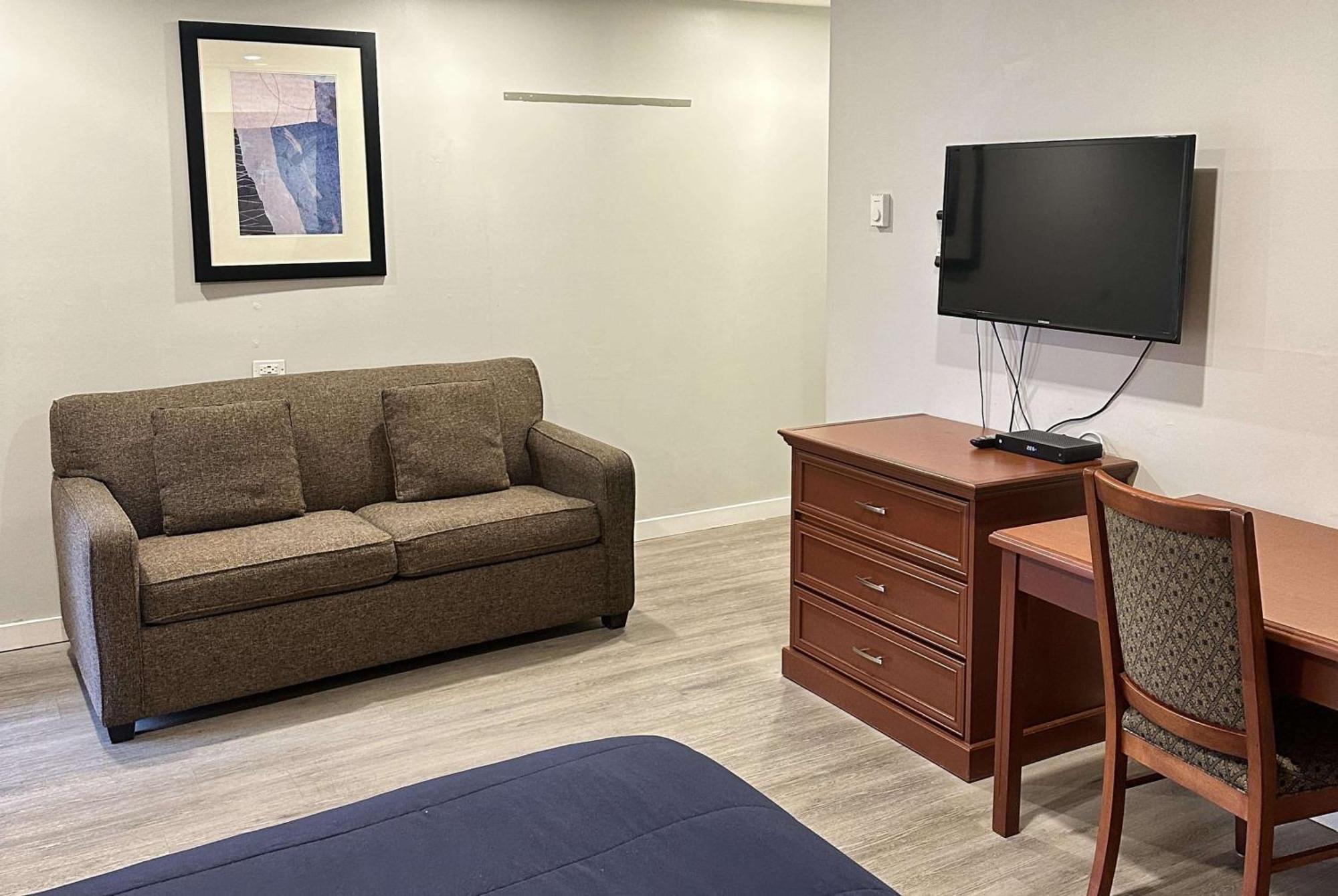 Travelodge By Wyndham לאנגלי מראה חיצוני תמונה